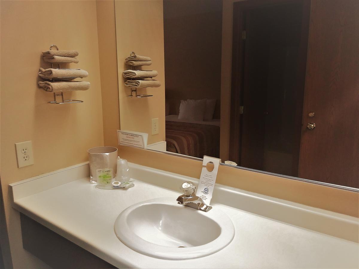 Sunrise Inn Hotel Mondovi Dış mekan fotoğraf